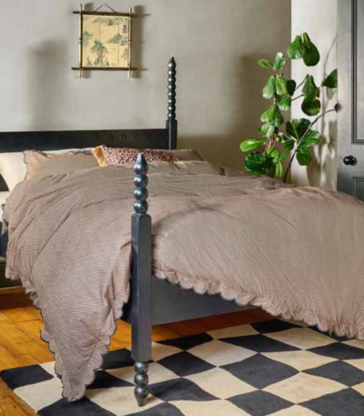 Heritage Bobbin Bed
